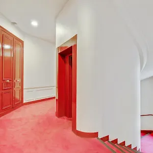 Luxury Louvre Apartment Paris